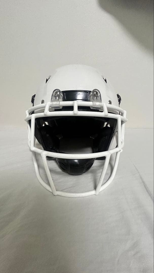 ヘルメットシャットS白　フェイスカバー付き アメフト　防具　プロテクター