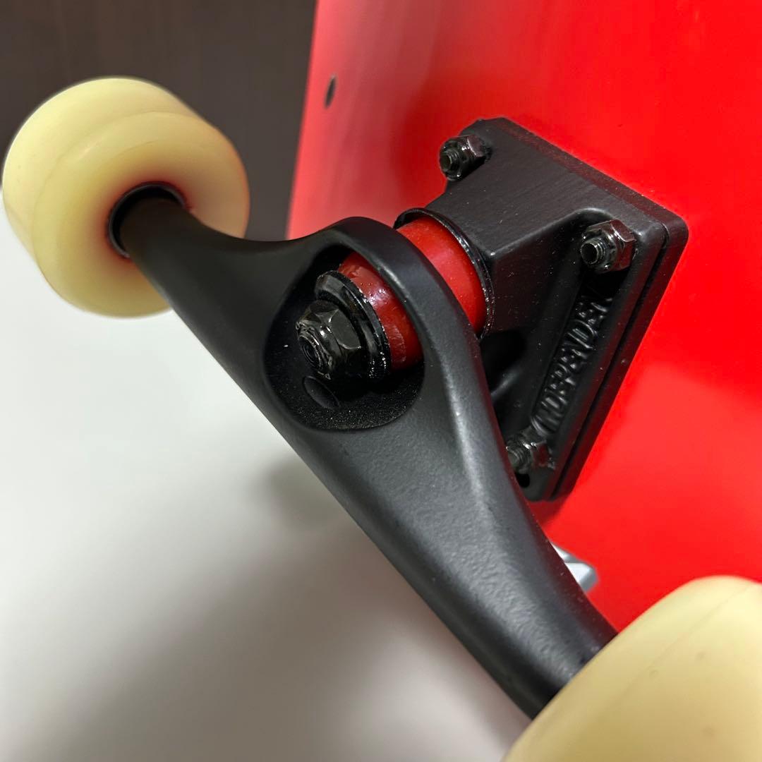 【セール中】Thrasher x Santa Cruz 9.35インチクルーザー