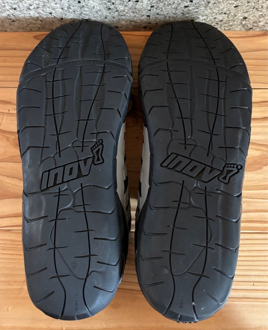 INOV8 bare-xf inov-8 トレーニング　イノヴェイト