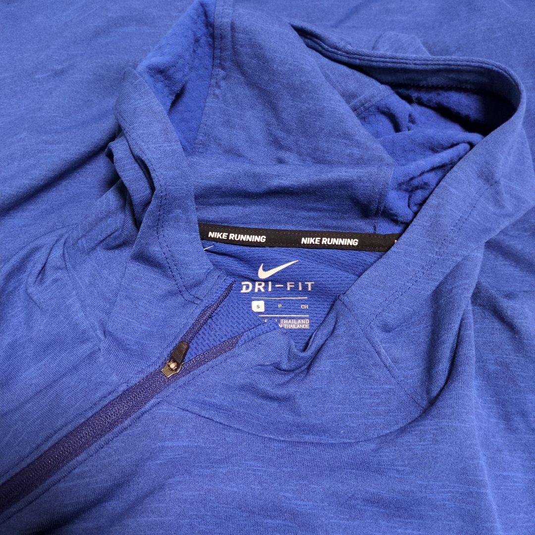 タグ付き新品★Nike DRI-FIT フード付きランニングウェア
