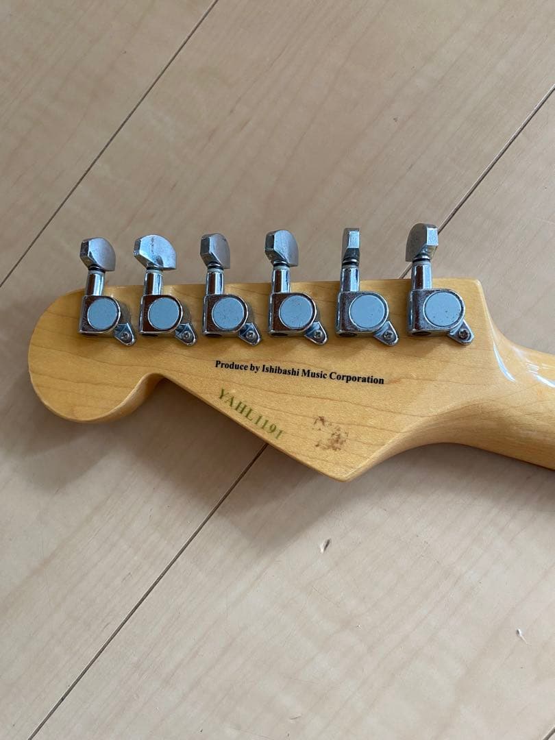 メイビス　エレキギター ブラック ジャンク品