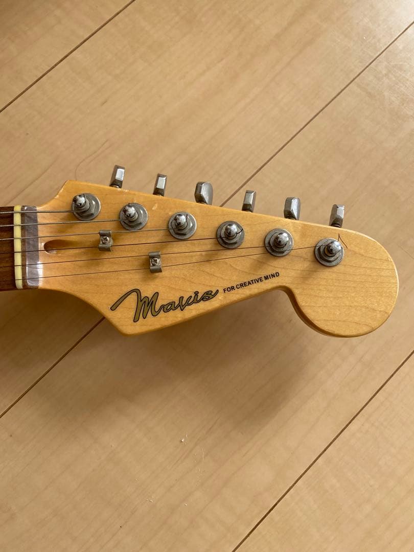 メイビス　エレキギター ブラック ジャンク品