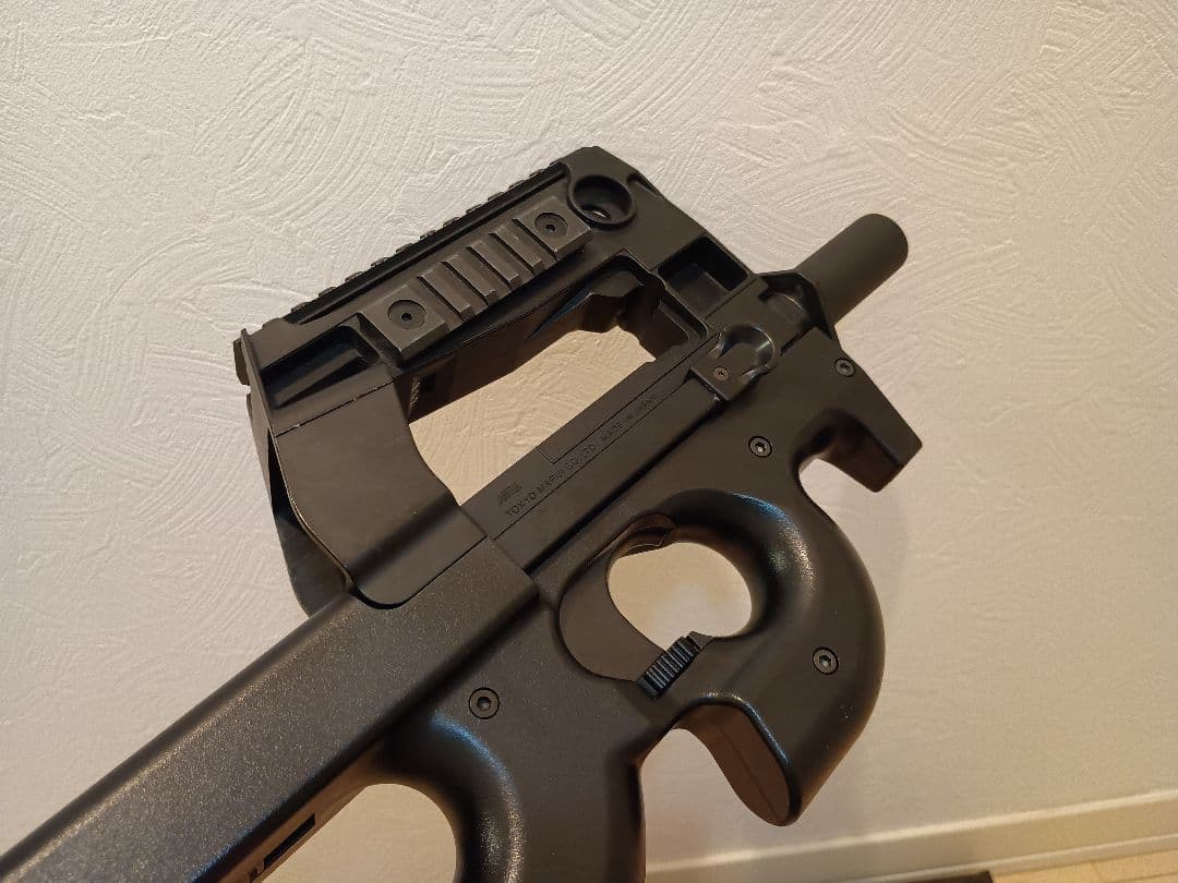 東京マルイ P90 電動ガン カスタム品 難あり