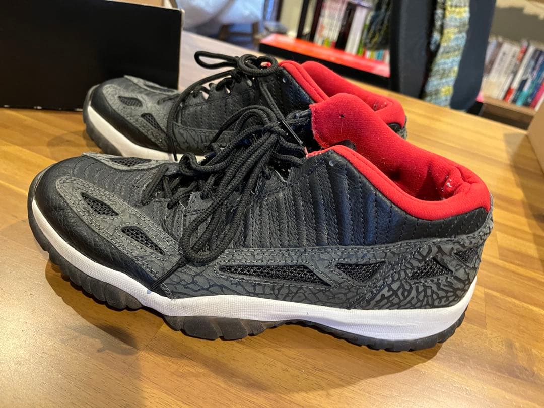 シューズ(男性用) NIKE AIR JORDAN 11 RETRO LOW