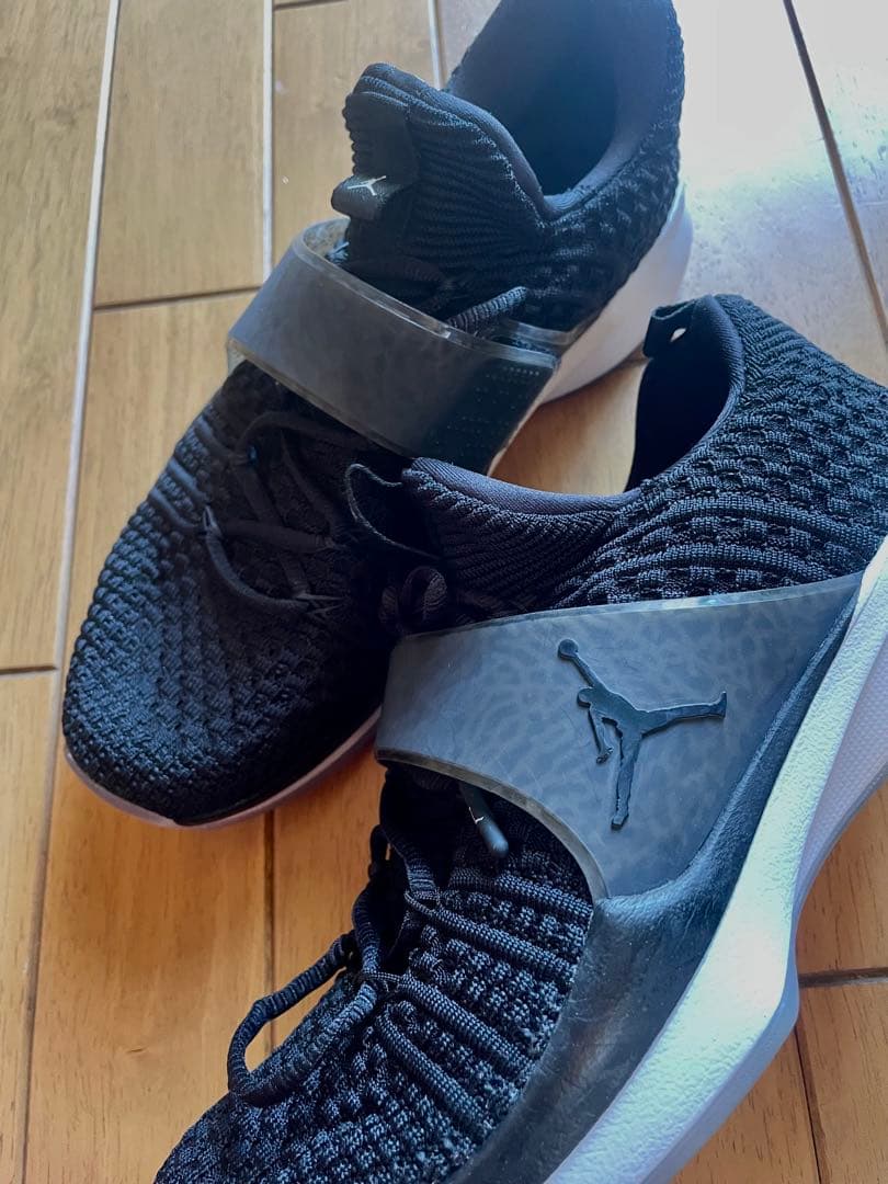 美品　NIKE エアジョーダンフライニットメンズバスケットシューズ　スニーカー