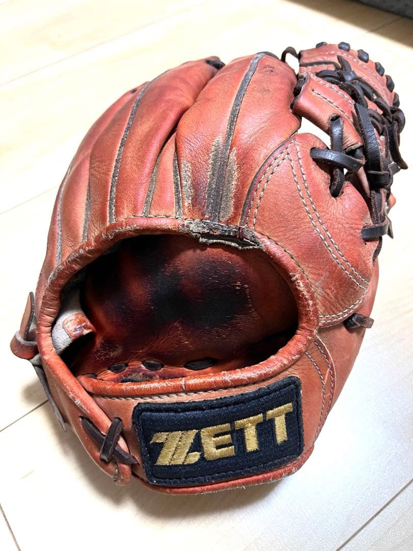 ZETTグローブ
