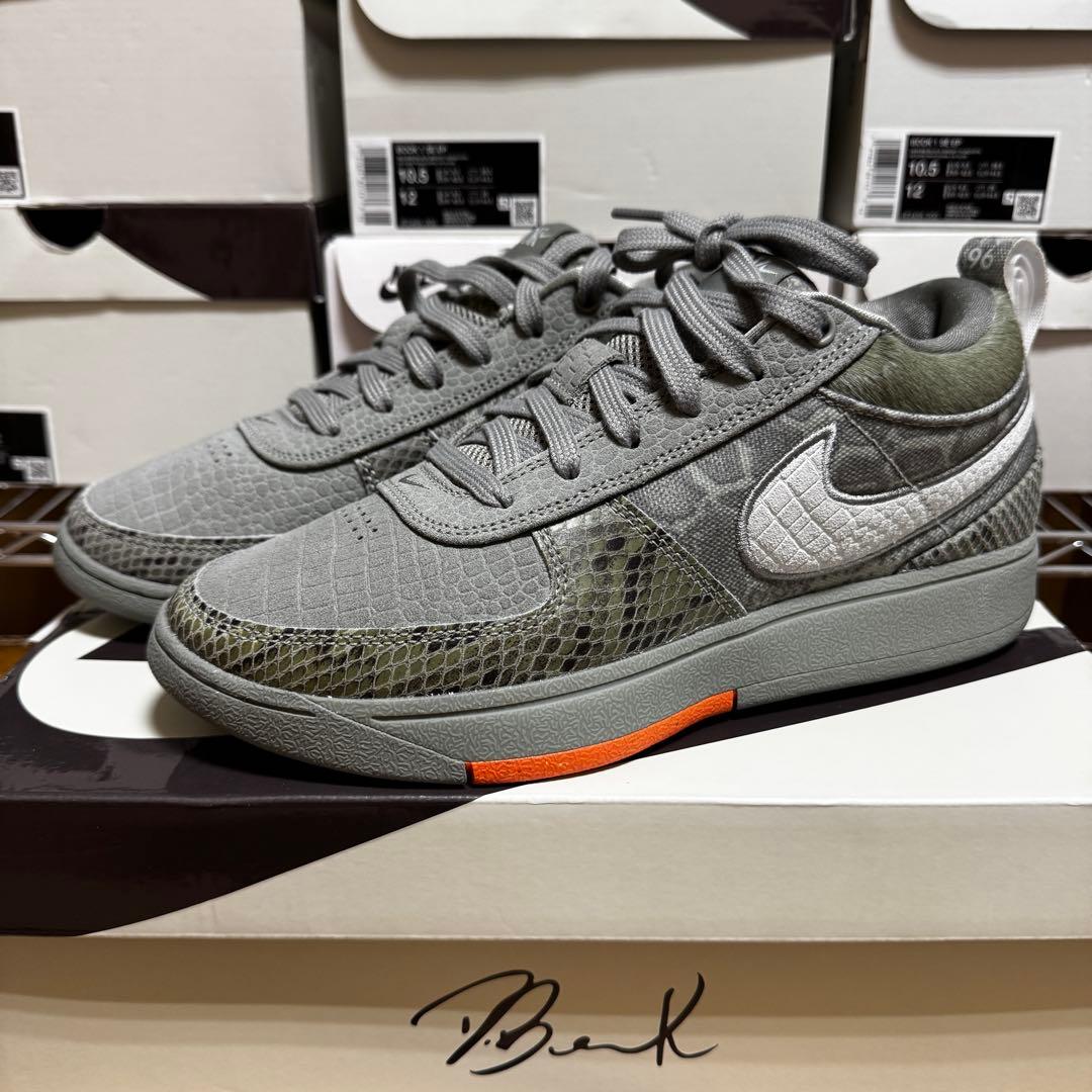 NIKE BOOK 1 PRM ‘HIKE’ HF6236-002 26cm