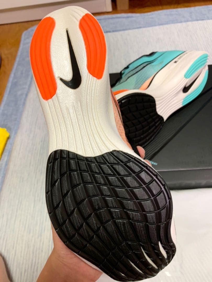 保存状態超絶良好！NIKE ZoomX Vaporfly NEXT% 駅伝パック