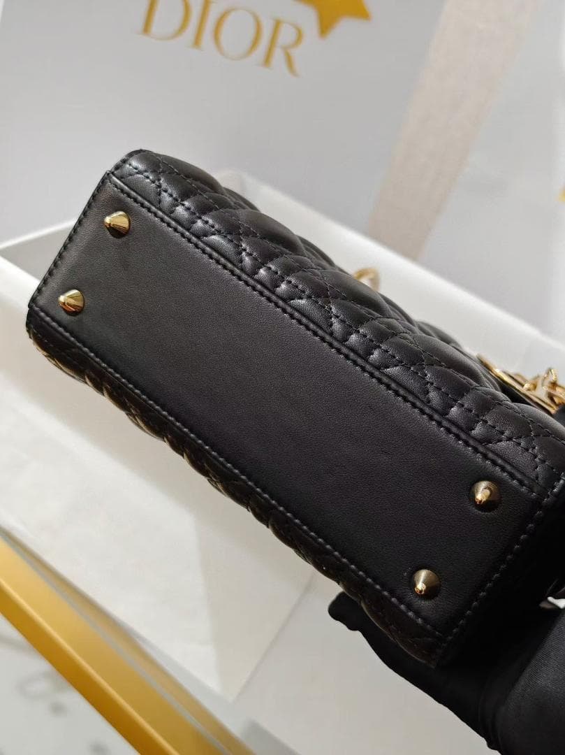 Dior ブラックレザー キルティング ハンドバッグ