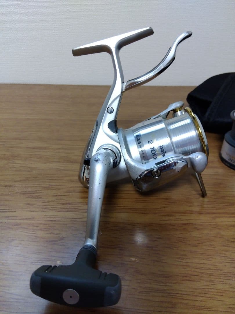 ダイワ　トーナメント2000LBA とインパルトスプール　ジャンク