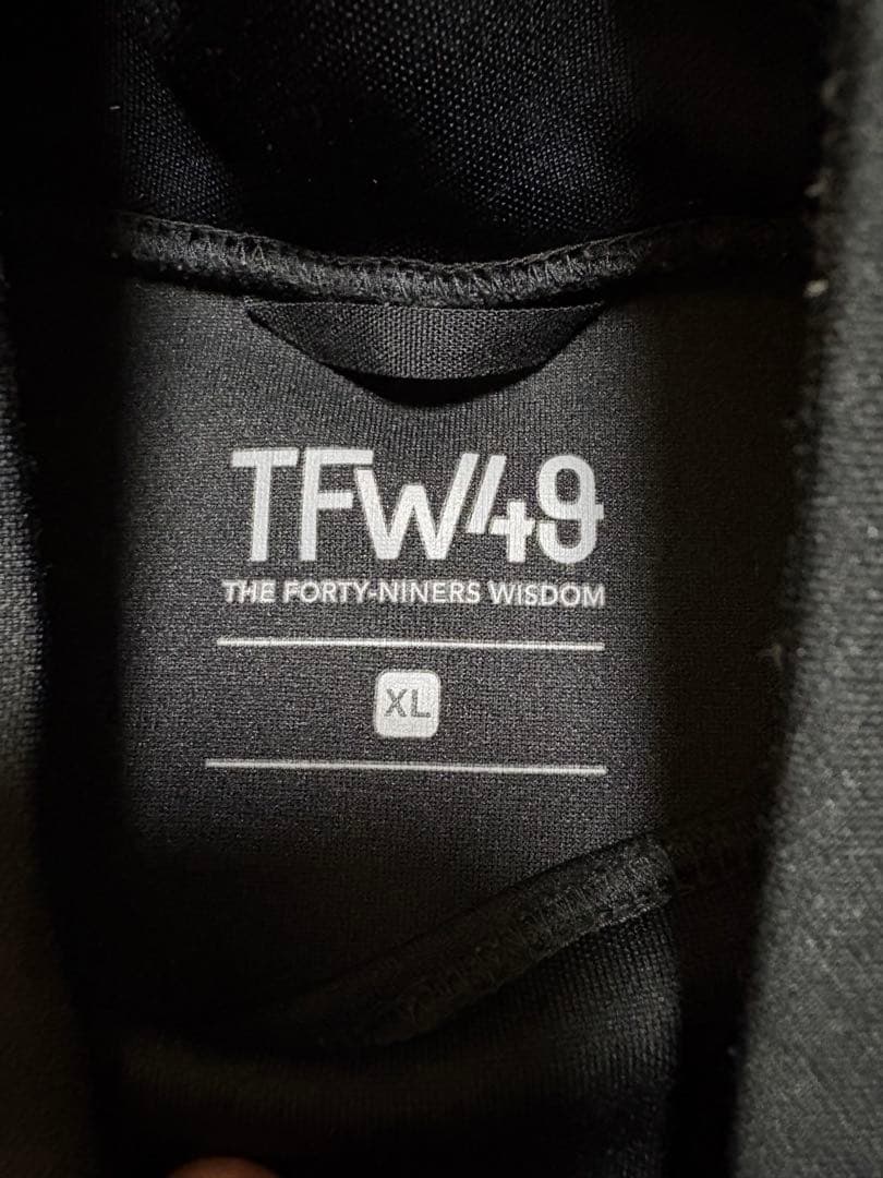 TFW49 モックネック 長袖トップス ブラックXL ほぼ未使用 ゴルフウェア