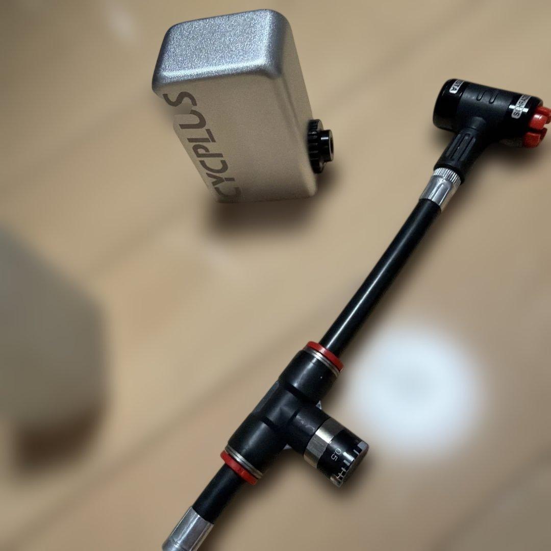 【大活躍】CYCPLUS 電動ポンプ パナレーサーヘッド アナログメーター付