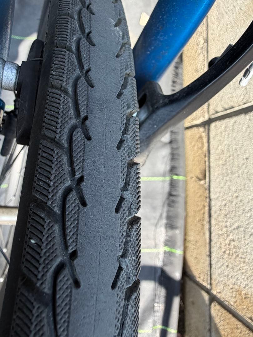 Giant 高性能クロスバイク 小学生向け 自転車