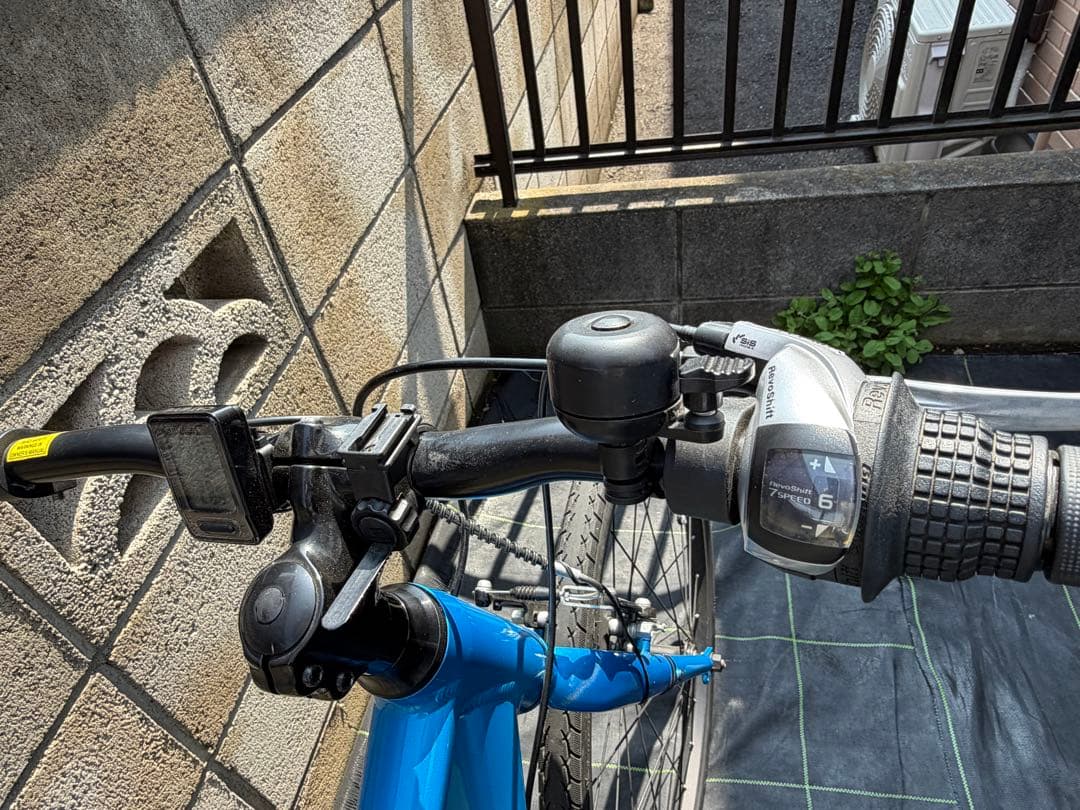 Giant 高性能クロスバイク 小学生向け 自転車