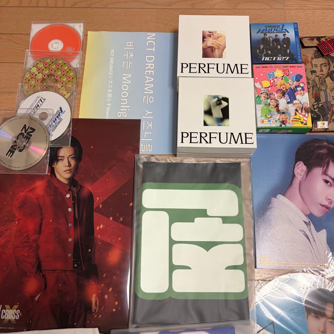 NCT グッズ　まとめ売り トレカセット アクスタ　アルバムセット K-POP