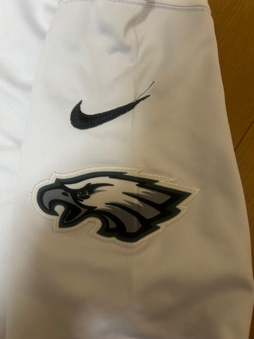 フィラデルフィア・イーグルスのジェイレンハーツジャージ（ホワイト）NIKEコラボ