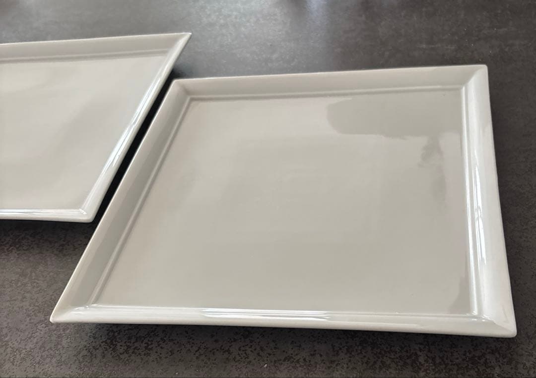 美品　大皿　白　スクエア（四角）2枚セット　約24.5cm