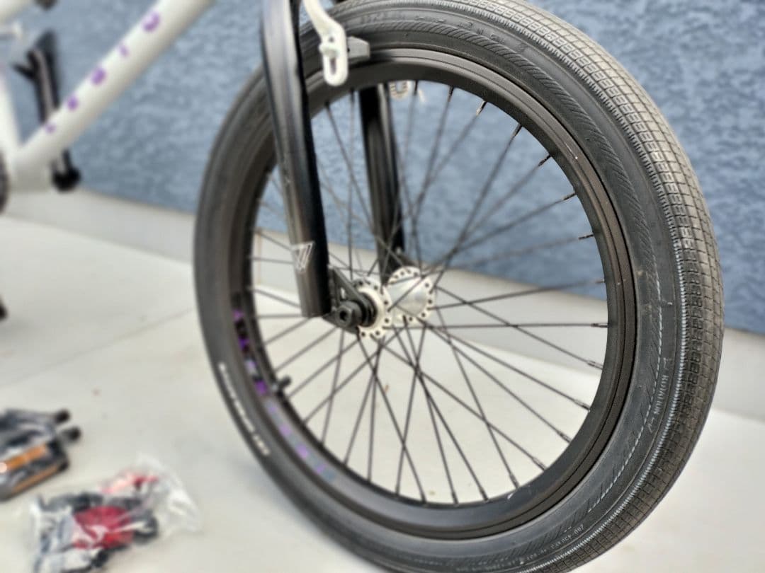 mon LEGION100 2021モデル　BMX
