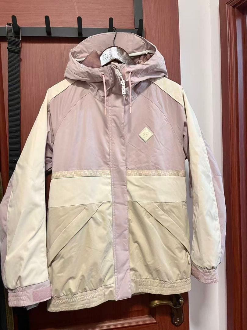 ROXY スノーボードジャケット 女性用
