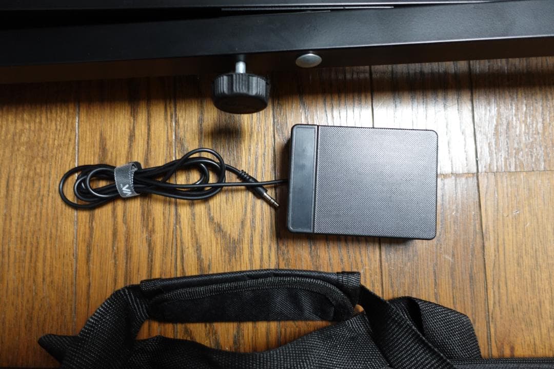 電子キーボード 61鍵 スタンド ペダル ケース付き 初心者向け