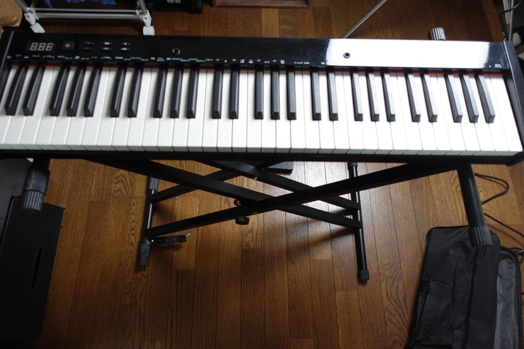 電子キーボード 61鍵 スタンド ペダル ケース付き 初心者向け
