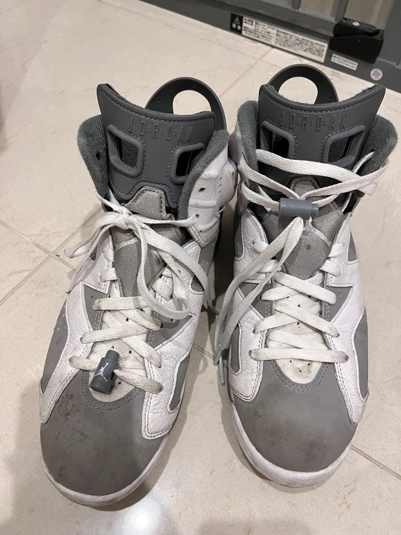 NIKE エアジョーダン　NIKE CT-8529-100