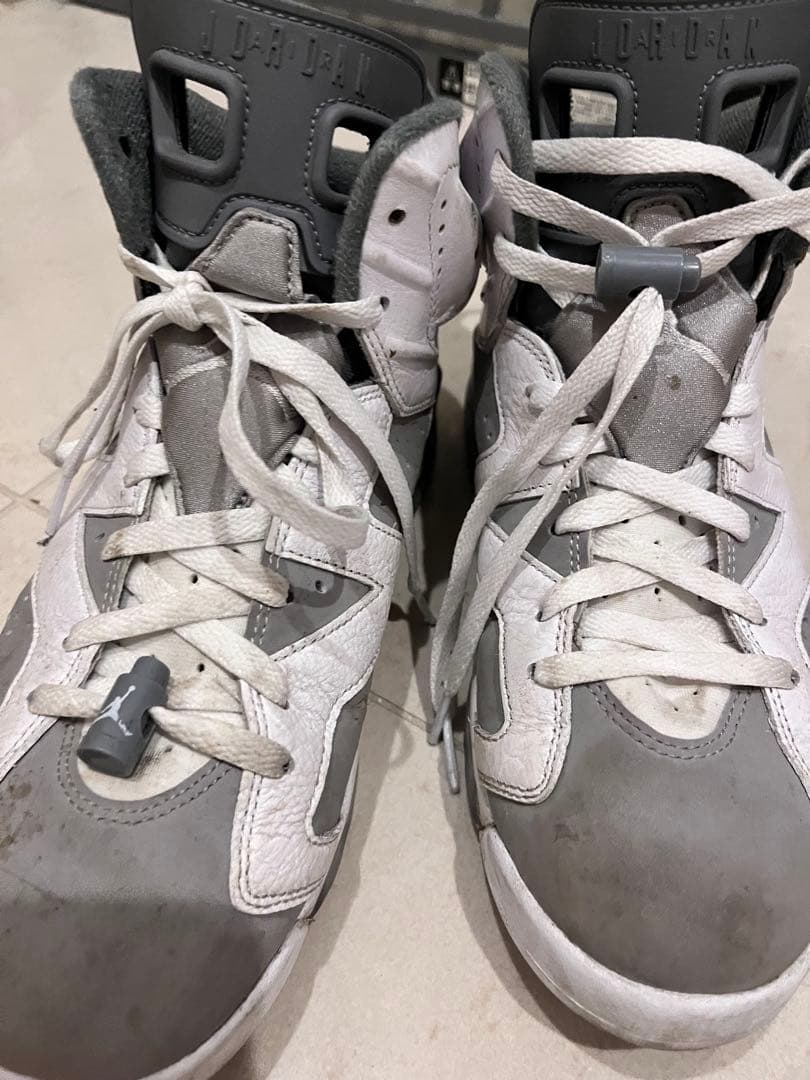 NIKE エアジョーダン　NIKE CT-8529-100