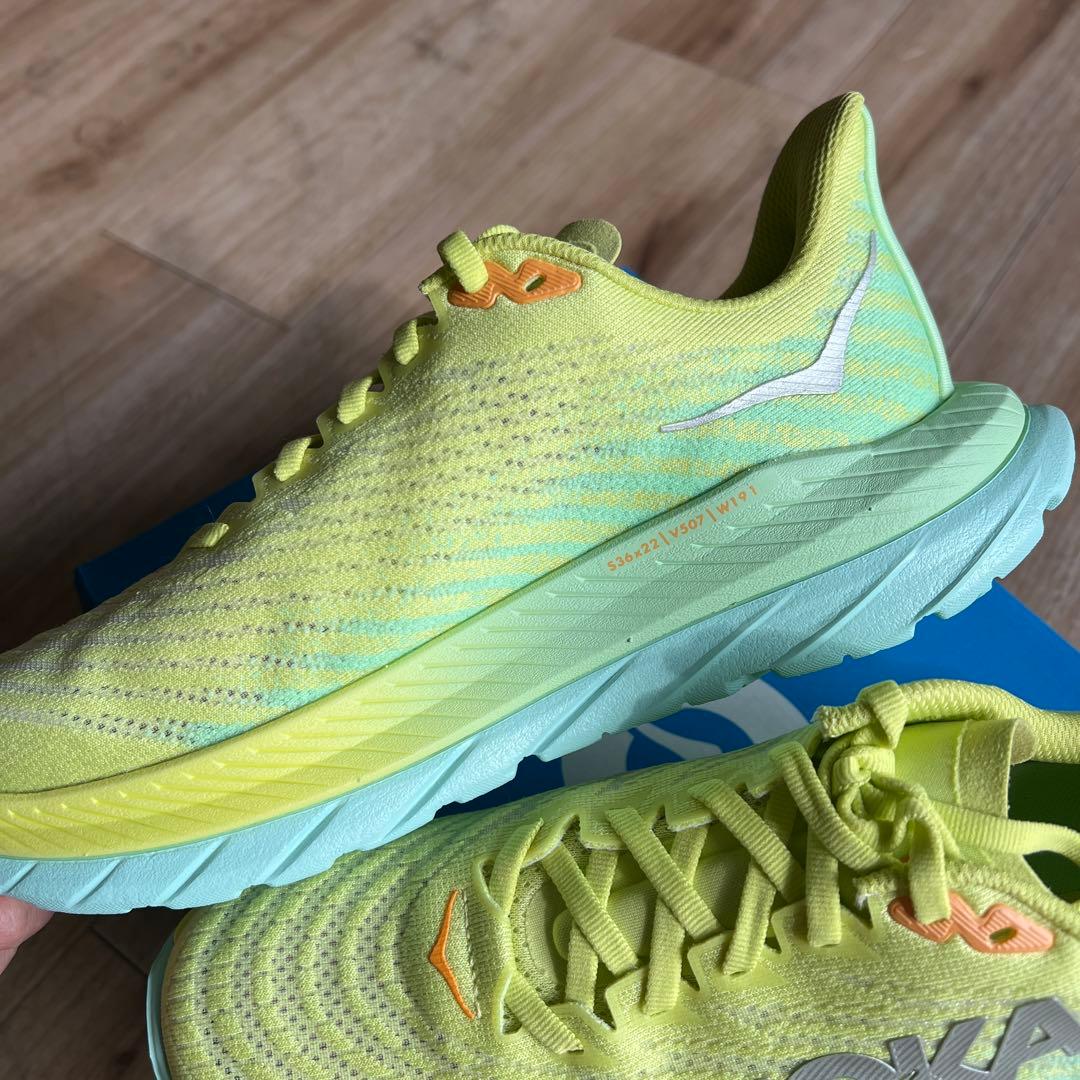 新品　HOKA MACH5 25cm