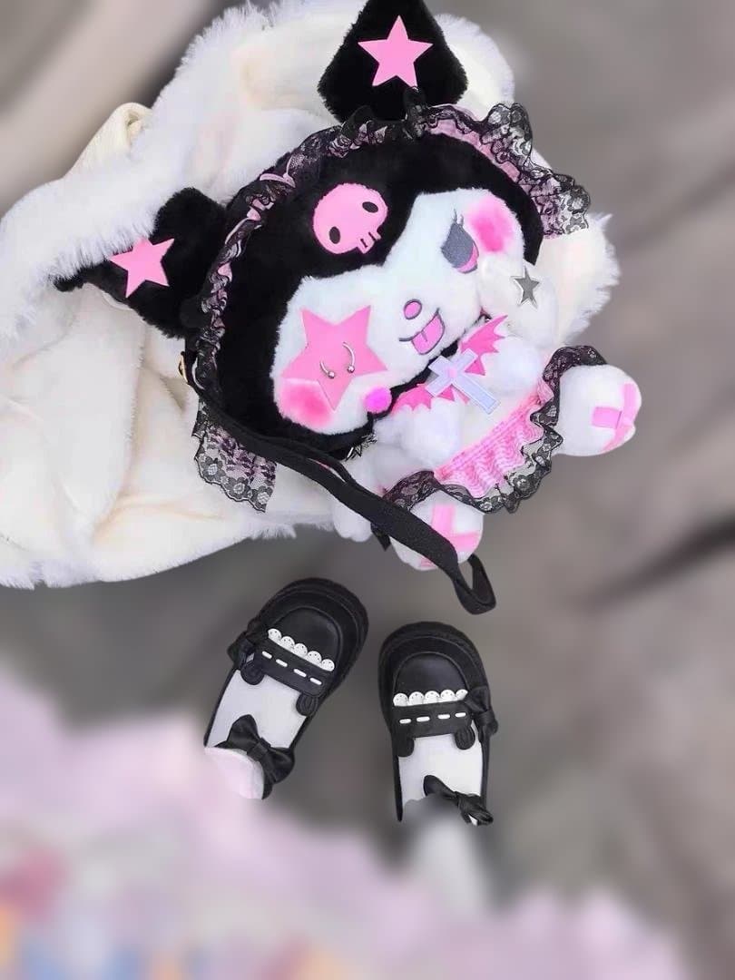 可愛いフリル付きぬいぐるみ