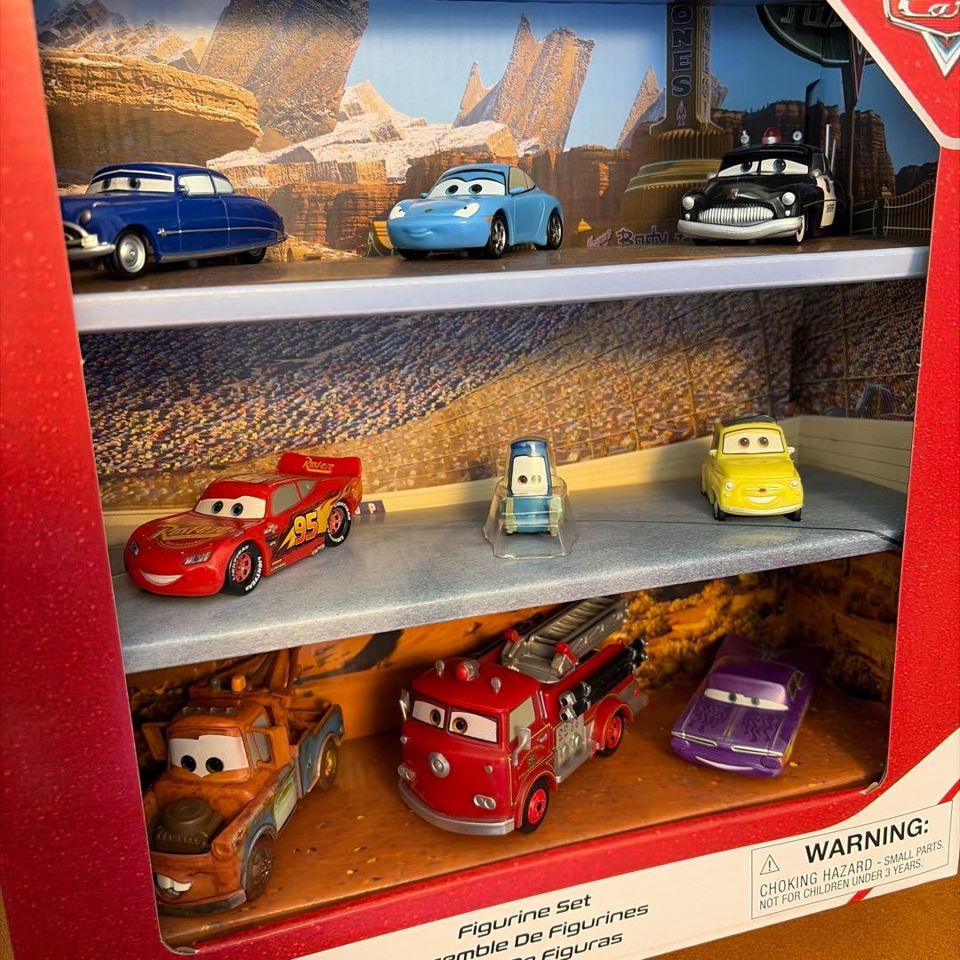【ディズニー公式】カーズ フィギュアセット（9体入り）ディズニーストア限定
