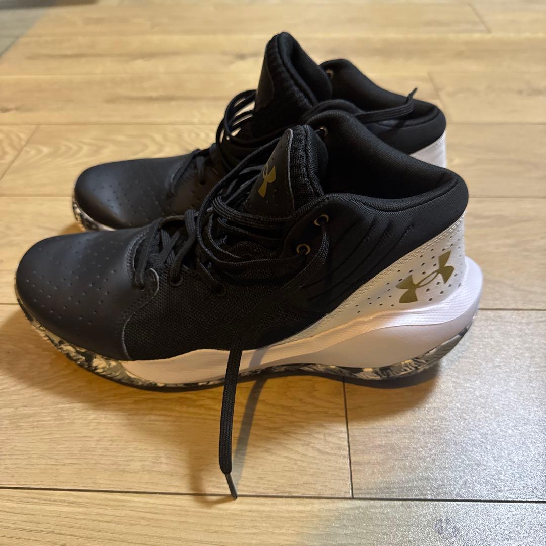 シューズ(男性用) Under Armour Jet 21