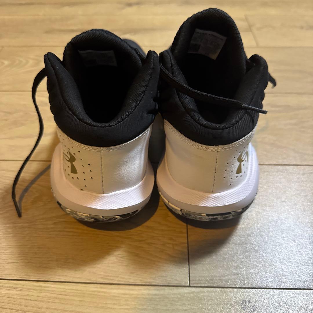 シューズ(男性用) Under Armour Jet 21