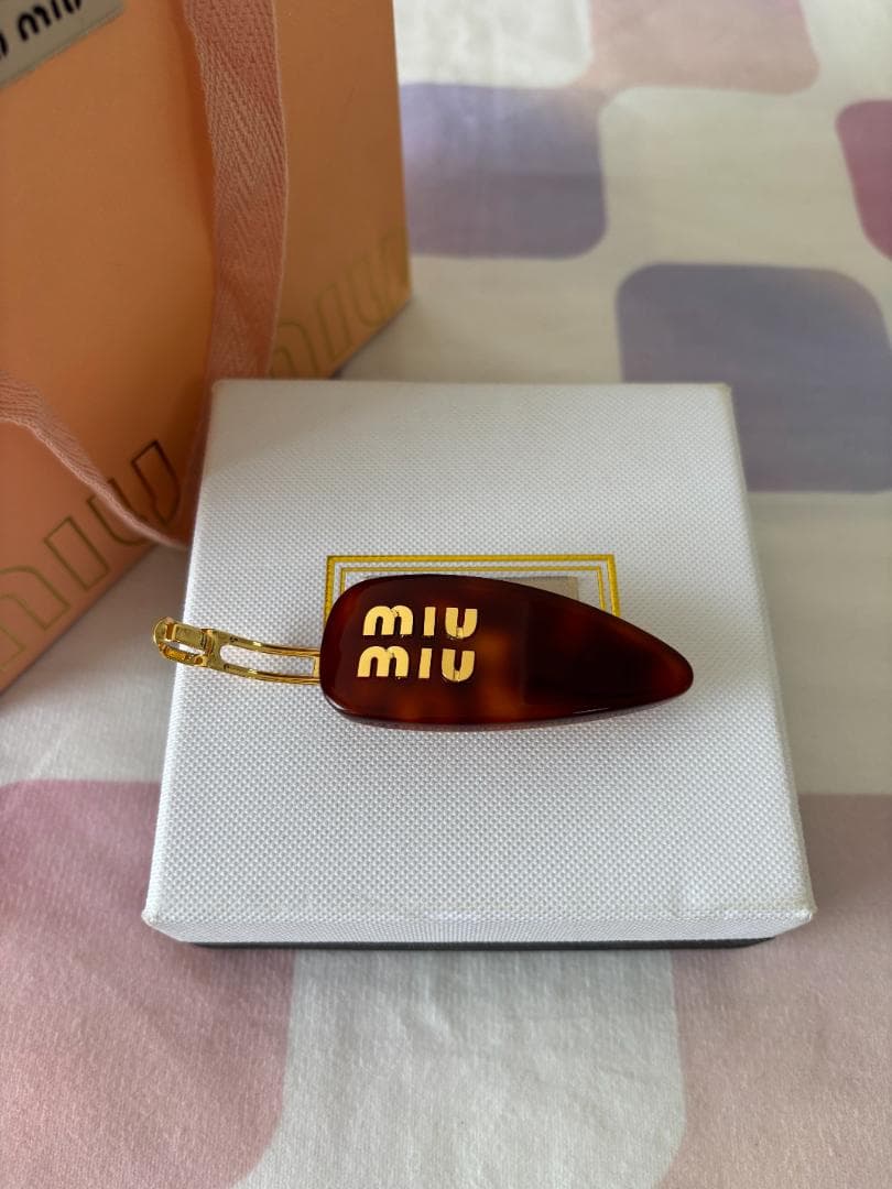 レディース+かわいい +Miu+Miu+ ヘアピン ヘアクリップ+