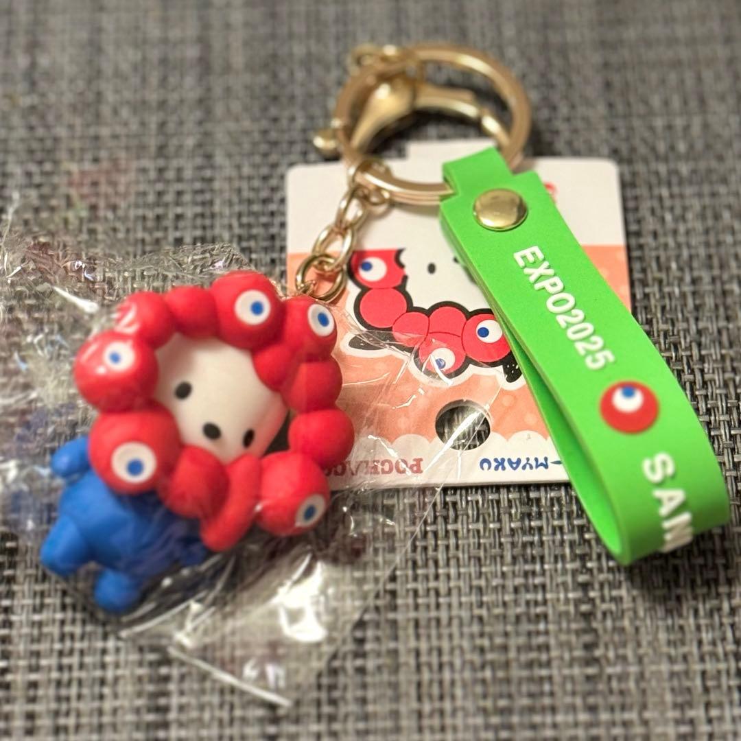 【限定】 大阪関西万博　ミャクミャク サンリオ　キーホルダー ポチャッコ