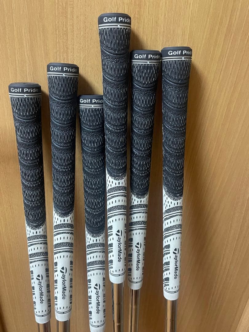レフティー　2025年モデル　TaylorMade P-770 アイアン　5〜P