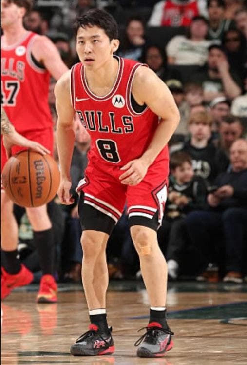 アシックス SWIFTACE YUKI 28センチ 河村勇輝 黒赤 BULLS