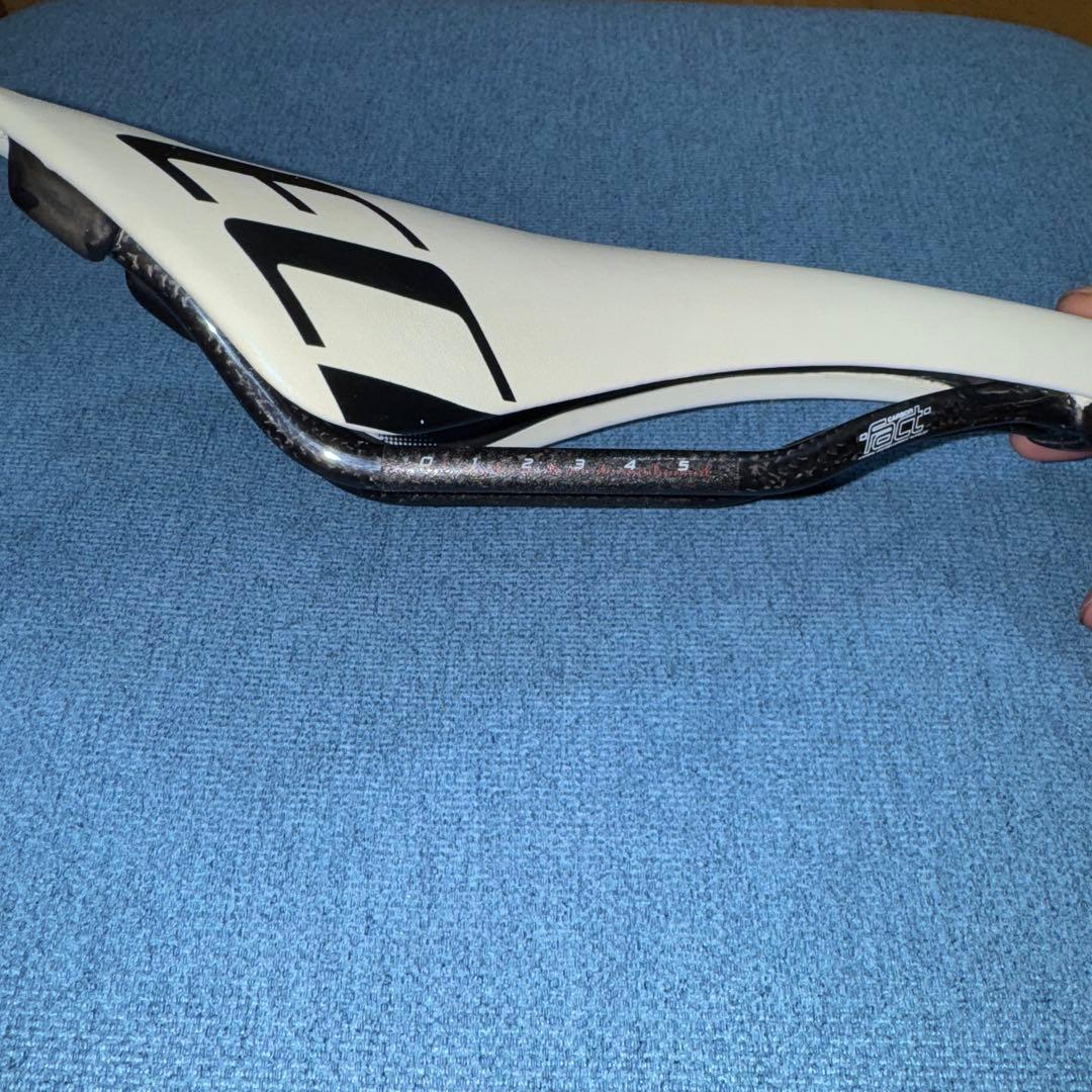 SPECIALIZED CHICANE 143mm カーボン サドル