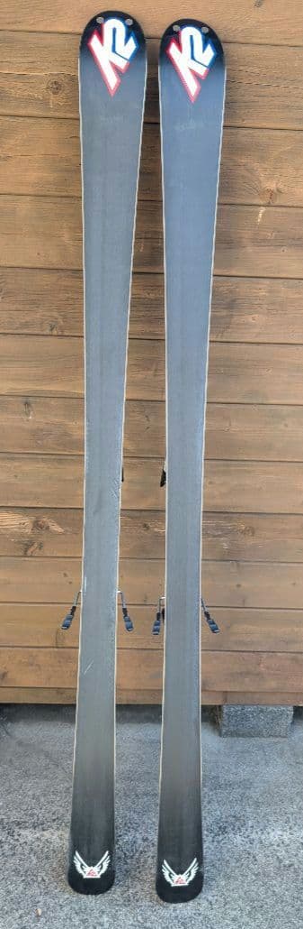 k2スキー（モデル;apeche）