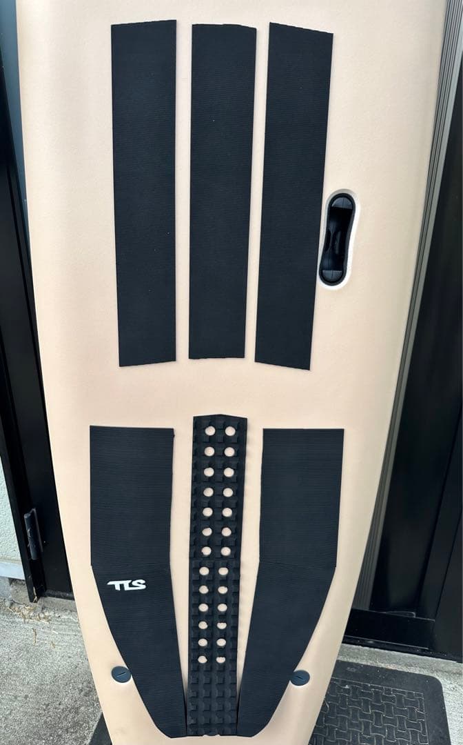 【未使用】SOFTEC 7ft ハードカバー、デッキパッド、リーシュコード