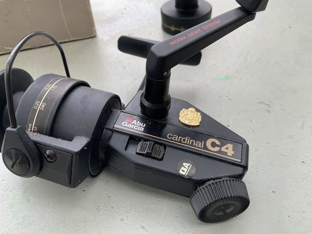 アブカーディナルC4 箱替えスプール　釣り未使用品