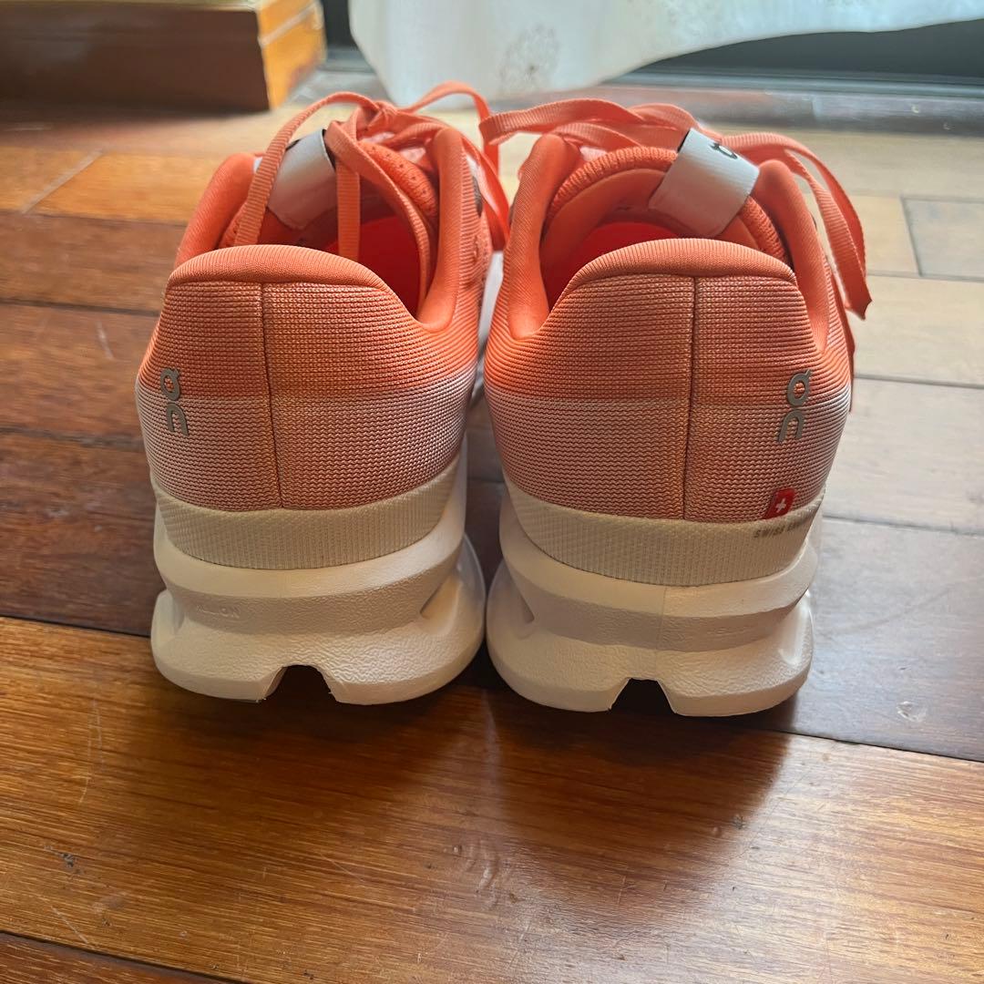 【美品】オン　トレーニングシューズ　28cm