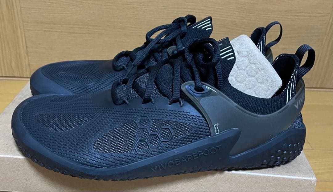 Vivobarefoot Motus Strength 新品　25.2cm