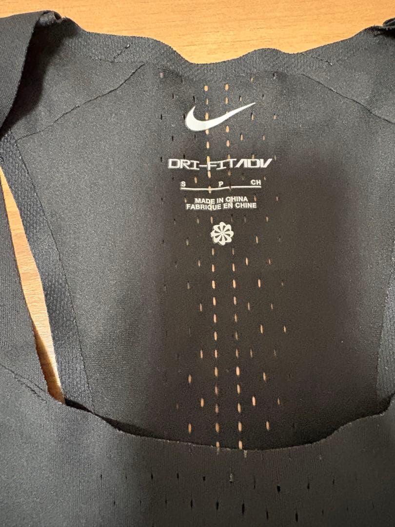NIKE エアロスイフト　シングレット Sサイズ
