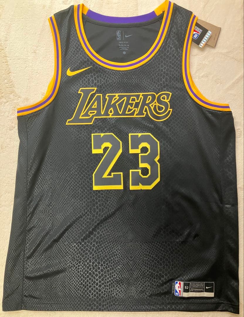新品未使用タグ付き NBA レブロン•ジェームズ　ユニフォーム　XL レイカーズ