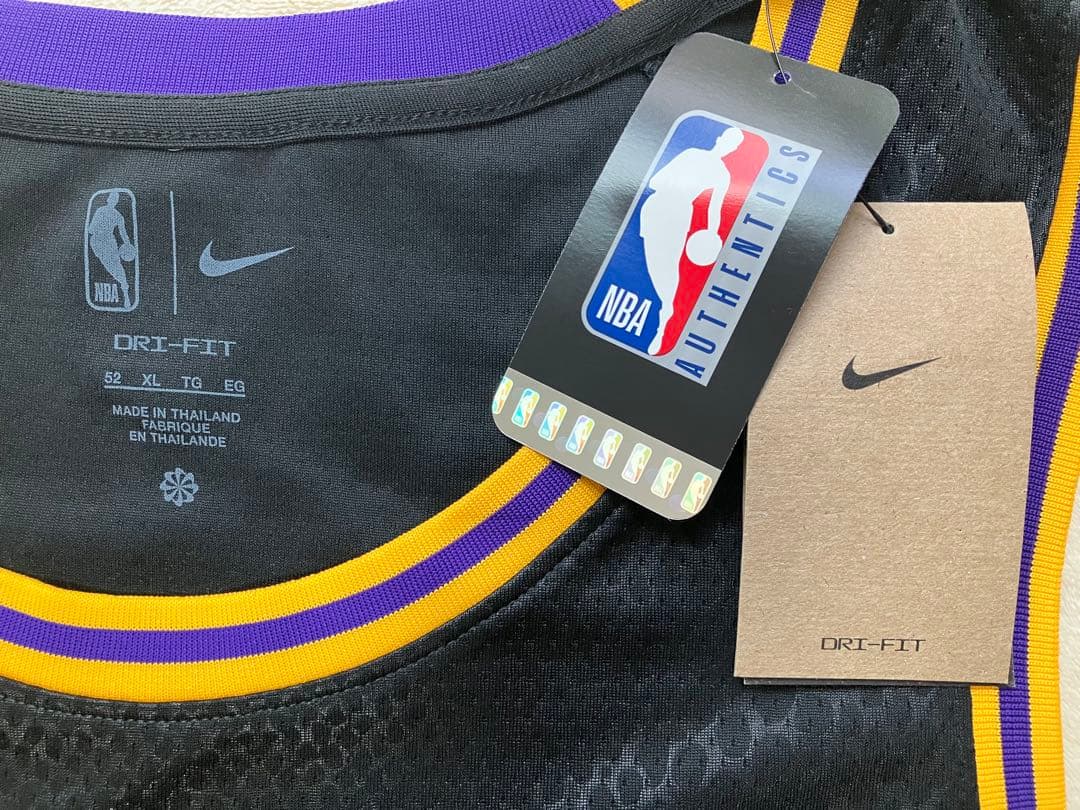 新品未使用タグ付き NBA レブロン•ジェームズ　ユニフォーム　XL レイカーズ