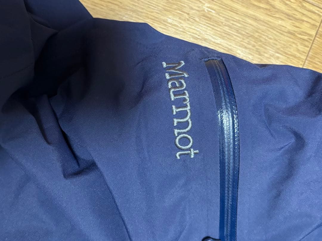 マーモットmarmot ゴアテックスGORE-TEX 紺色　Ｌサイズ　ＸＬ