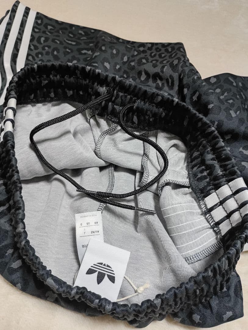 adidasレオパード ファイヤーバード 極美品 S表記 JV7582