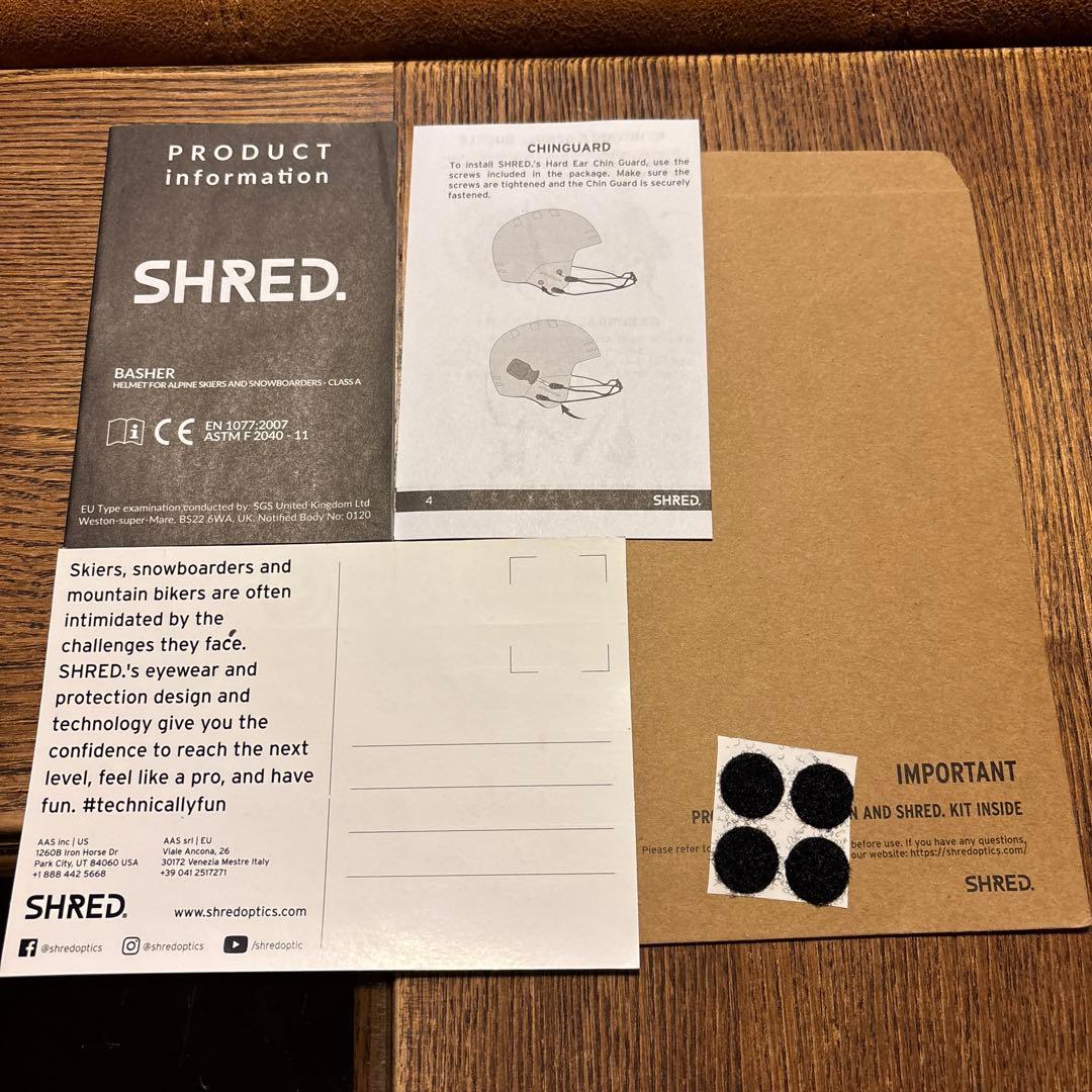 mini SHRED ヘルメット 青　新品