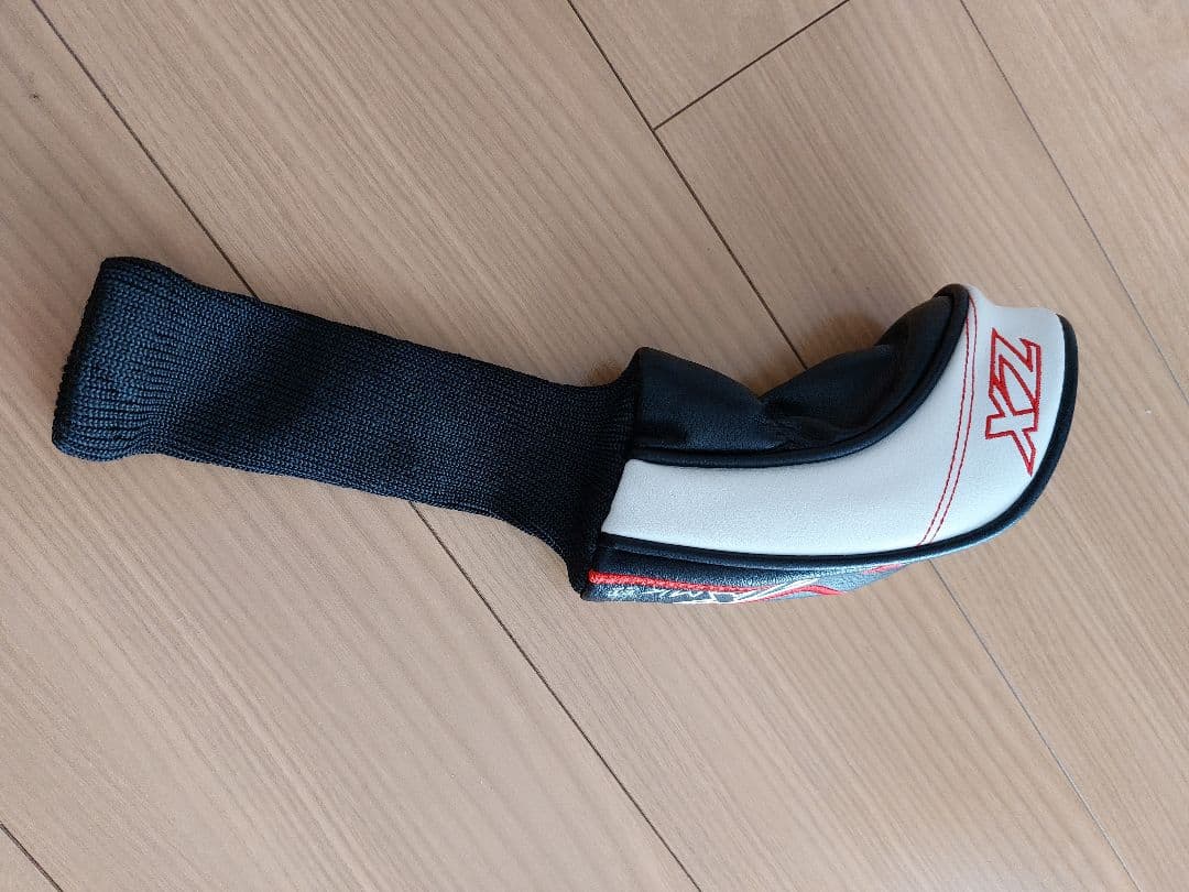 スリクソンZX MkⅡ 4u 22°　ヘッドカバーあり、おまけシャフト付き