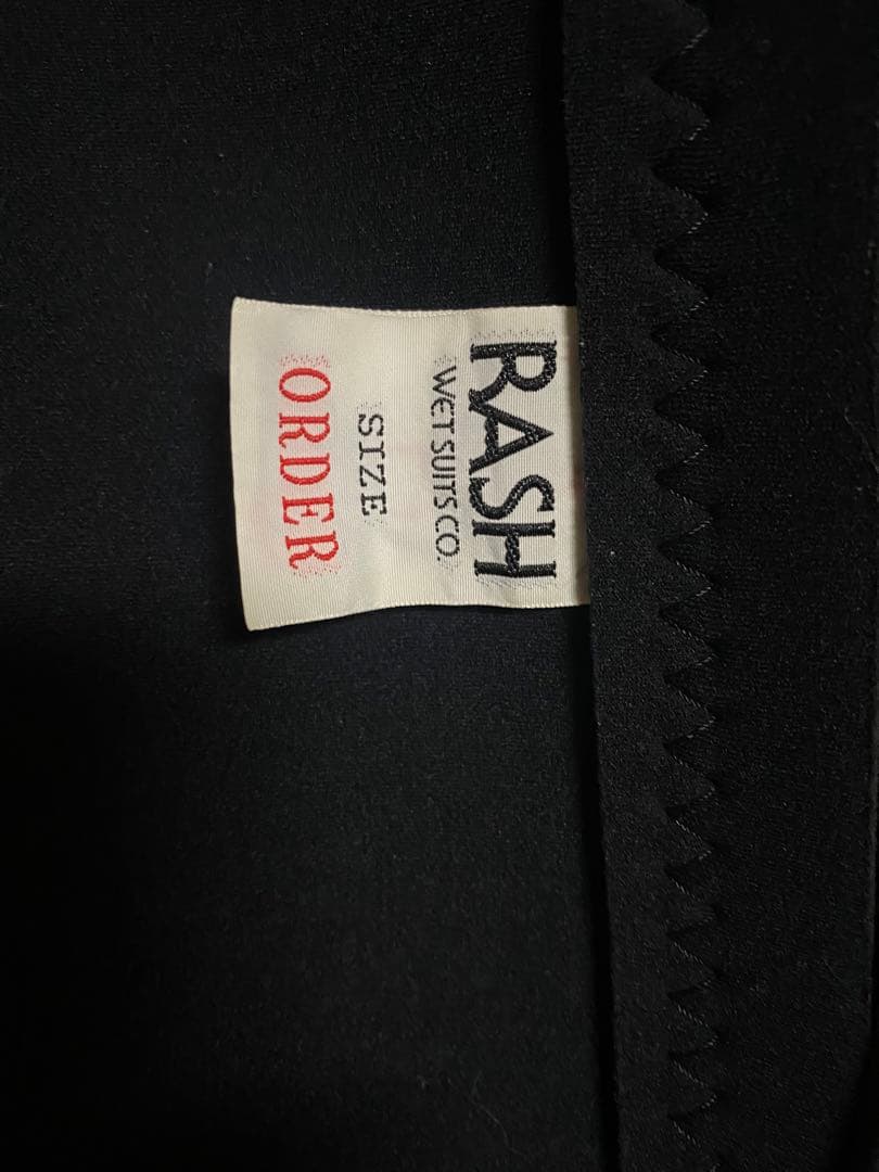 【最終値下】3ミリ　RASH黒ウエットスーツ　オーダー
